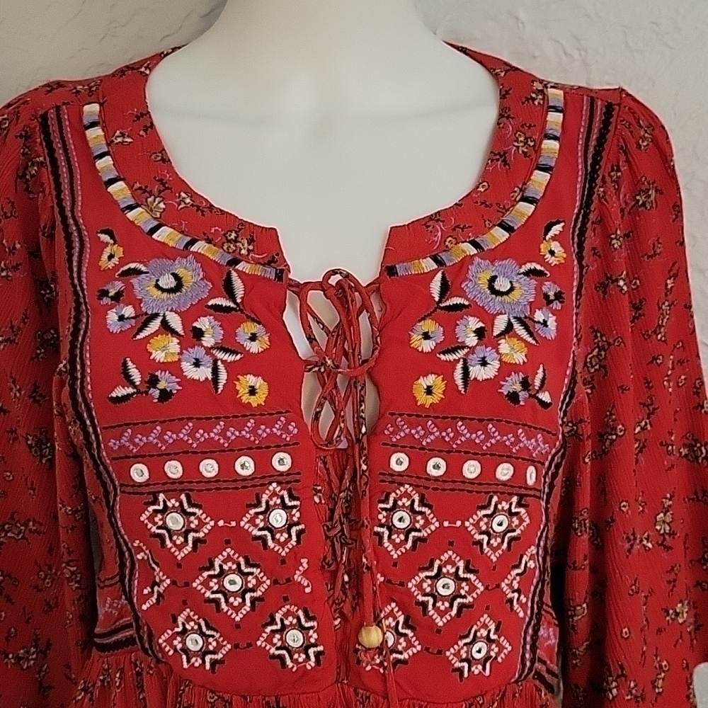WONDERLY Red Ditsy Floral Mexican Embroidered Mini Trapeze Fiesta Dress - Picture 4 of 9